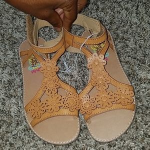 NWOT girls  size 13 sandal